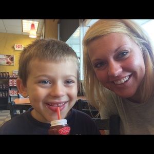 Meet your Posher, Jena